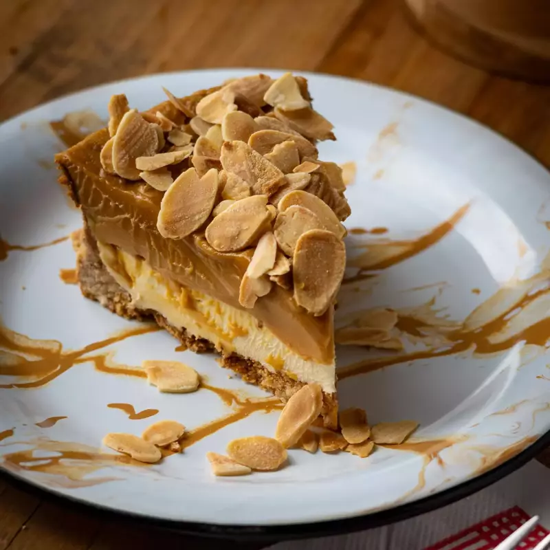 Cheesecake de doce de leite com flor de sal